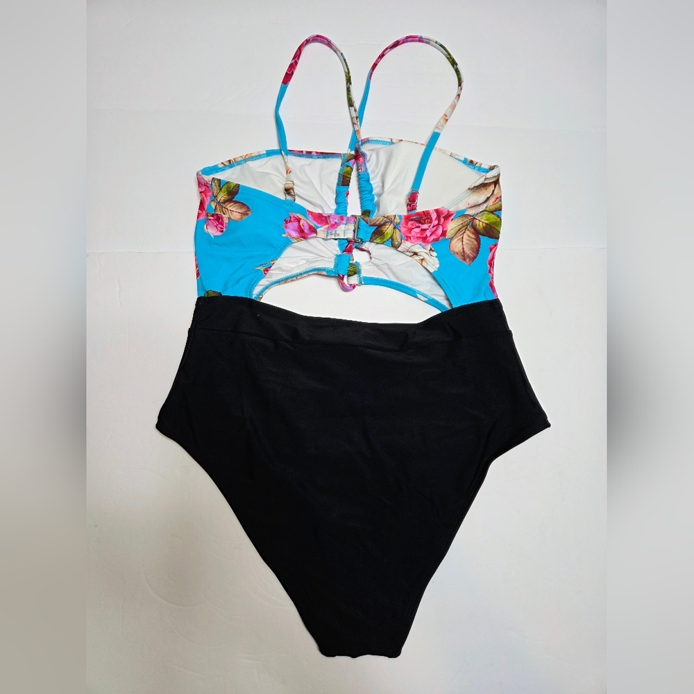Cupshe Brynn Cutout Blue And Black Floral One Piece Swimsuit Size Large NwT - Picture 8 of 14